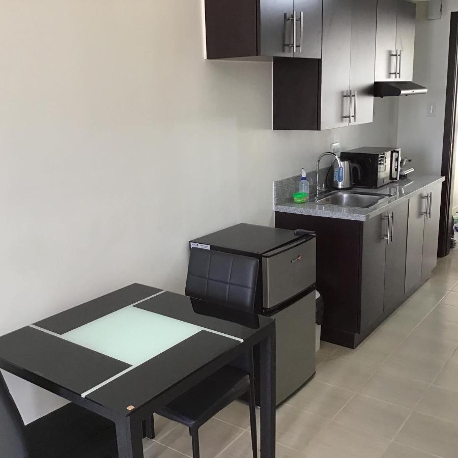 Studio Condominium - Short And Long Term Staycation Manila Luaran gambar